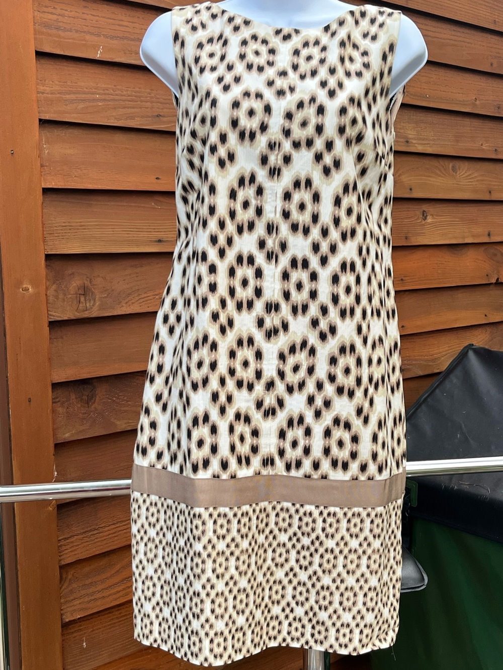 15A: Anne Klein Unique Muted Leopard Print Dress sheath w/ Ribbon detail! Sz 8